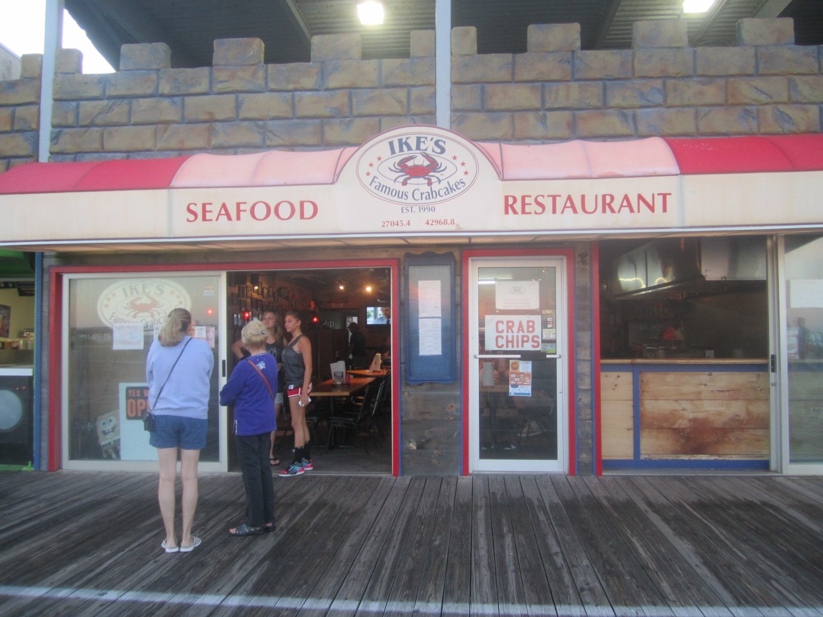 Ike's Famous Crabcakes - Established 1990 - Seafood Restaurant