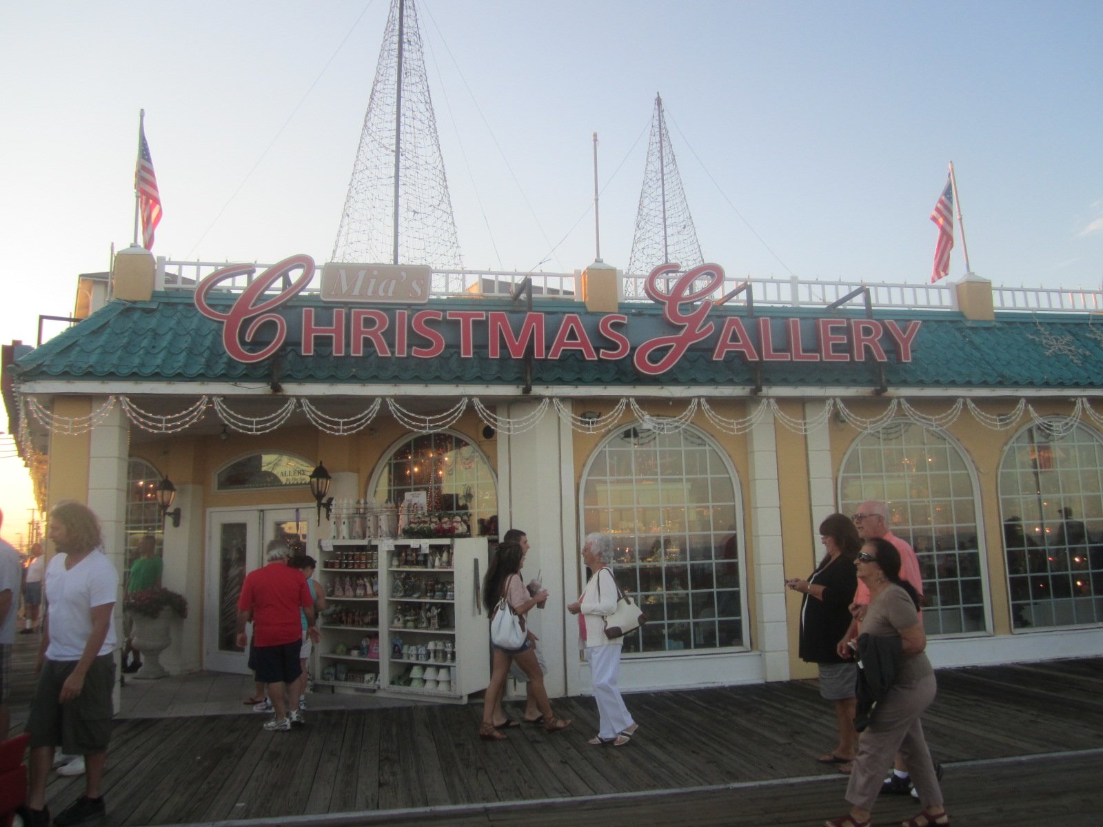 Mia's Christmas Gallery Ocean City NJ