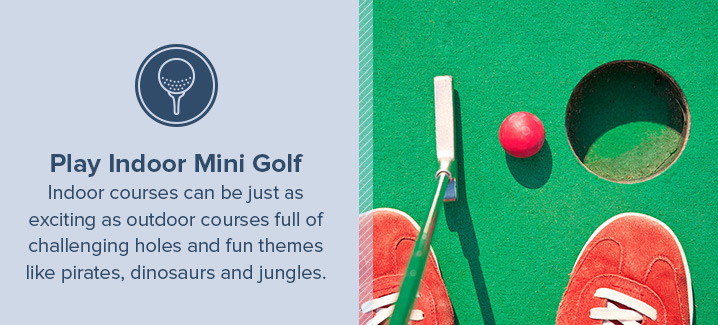play indoor mini golf