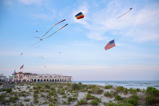 Ocean_City_Fourth_of_July_kite_flying.jpg.512x341_q85_box-0,0,1024,683_crop_detail